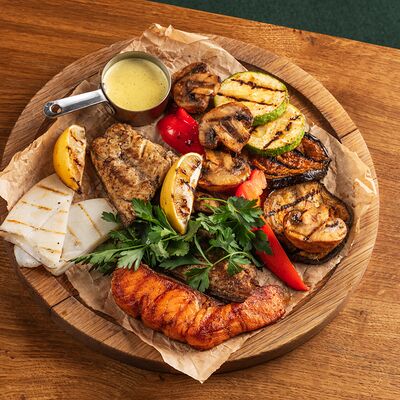 Рыбный набор для компании в Мараули по цене 2310 ₽