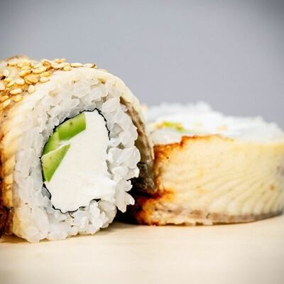 Филадельфия с угрем Сушими в Сушими по цене 890 ₽