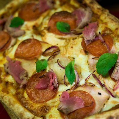 Пицца Мясная в BBQ Bar по цене 1050 ₽