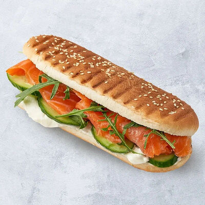 Лонгер с форелью и крем чиз в Vaffel Норвежские вафли, завтраки, кофе по цене 540 ₽