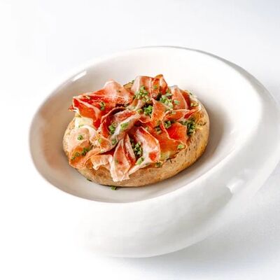 Печеный картофель с костным мозгом и пармойв Dodici Grill по цене 520 ₽