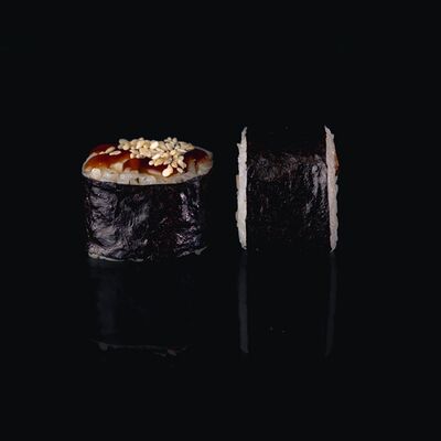 Ролл Унаги маки в Bonito sushi по цене 374 ₽