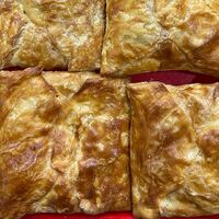 Хачапури с сырами в Экспресс-пекарня