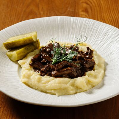 Печень теленка с картофельным пюре в Паста & Пицца по цене 790 ₽