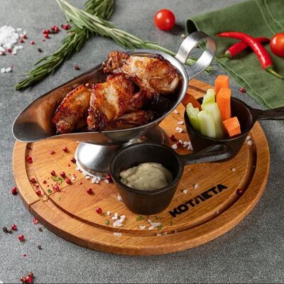 Куриные крылья классическиев Котлета по цене 550 ₽