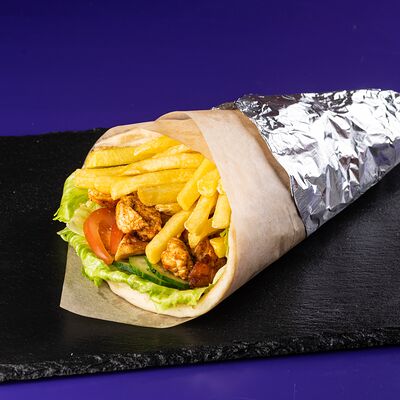 Гирос с курицей в Космос бургер по цене 350 ₽