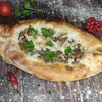 Аджарское хачапури с мясом и сыром в Аджика
