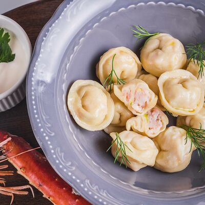 Пельмени с лососем в Мангал & Гриль по цене 540 ₽