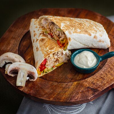 Грибная в лаваше двойная в #Шаверма_хауз по цене 580 ₽