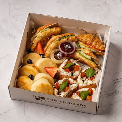 Box домашний завтрак М в CHEF'S FOOD BOX по цене 2045 ₽