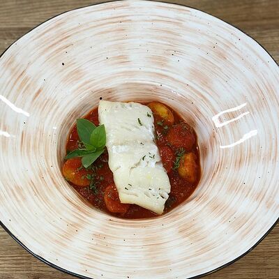 Филе трески, запеченное с томатами в Jesstaurant по цене 720 ₽