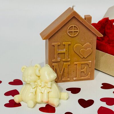 Подарочный набор ароматических натуральных свечей home Дом с мишками в Дарите красиво по цене 3190 ₽