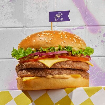 Дабл-бургер в Dostaевский по цене 654 ₽