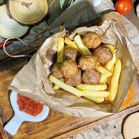 Польпетте с картофелем фрив Пиццерия Перчик