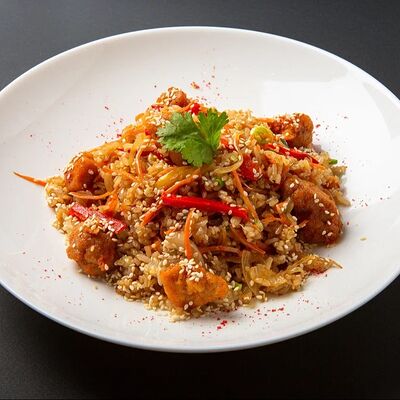 Тяхан с курицей в Том Ям бар по цене 850 ₽