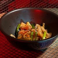 Капуста кимчи в Gojira ramen