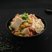 Наш Цезарь с курицей в Ёжкин ролл