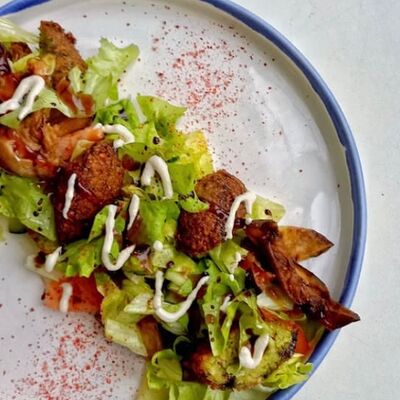 Салат с фалафелем в Фришман по цене 466 ₽