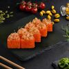 Ред ролл с тигровой креветкой и острым соусом в Веселый Самурай Sushi Premium по цене 840