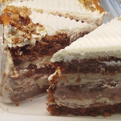 Пирожное морковное в Гастромаркет по цене 231 ₽