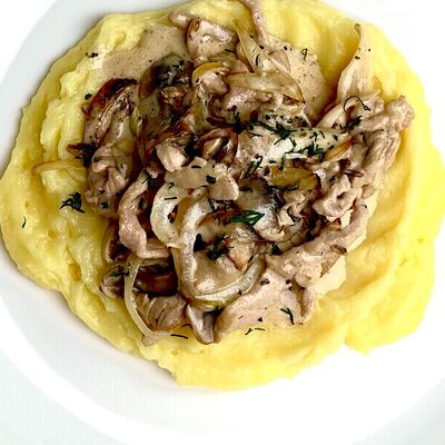 Бефстроганов с говядиной в Баодзен по цене 410 ₽