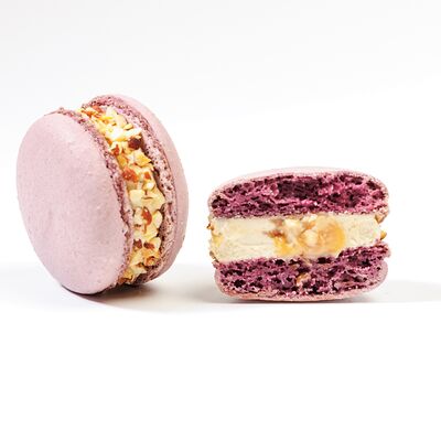 Макарон Фундук-карамель в Tortterry по цене 150 ₽