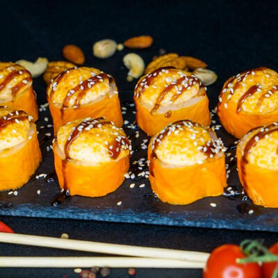 Тёплый лосось в Satori по цене 720 ₽