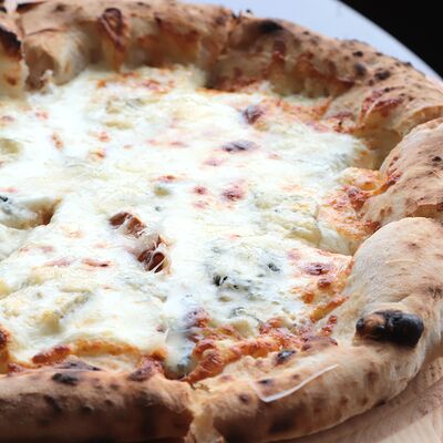 Четыре сыра в In Crosta по цене 916 ₽