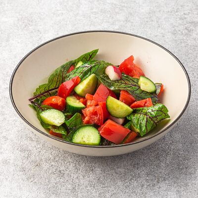 Салат с сезонными овощами и семенами подсолнечника в Склад 22 по цене 490