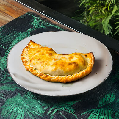 Calzone в The Jungle по цене 9000 ₣