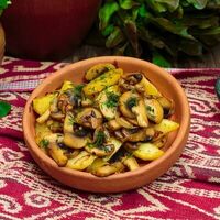 Картофель с грибами в Даридури