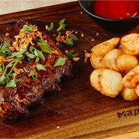 Свиные рёбра в соусе BBQ в Мадьяр-Гриль
