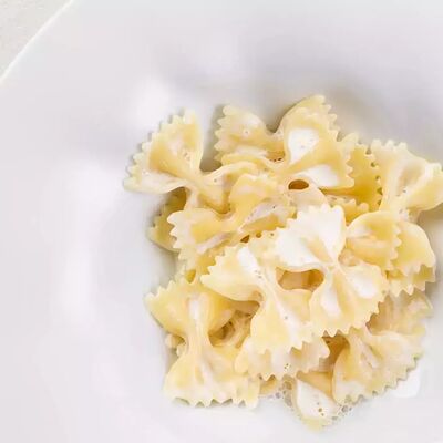 Детская паста в сливочном соусе в Tao Sushi Lab по цене 550 ₽