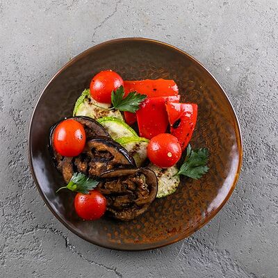 Овощи гриль в Мангал по цене 310 ₽