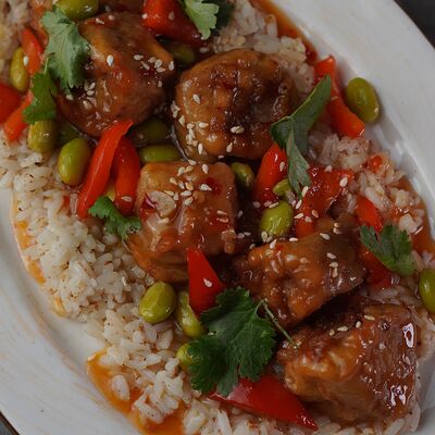 Свинина с рисом в азиатском стиле в Рандеву по цене 560 ₽