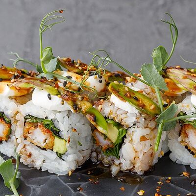 Креветка темпура с тунцом блюфин и соусом терияки в Гастрономический ресторан Москва по цене 1050 ₽