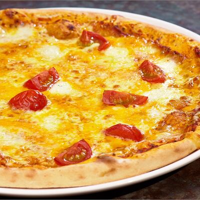 Пицца Маргарита в Рандеву по цене 710 ₽