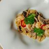 Паста Тальятелле с креветками в соусе том ям в FARRO PASTA BAR по цене 710