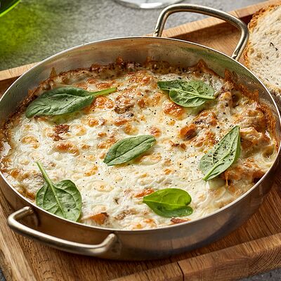 Жюльен с курицей су-вид и грибами в Lava по цене 1020 ₽