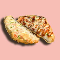 Конверт с лососем в Khaki Sushi
