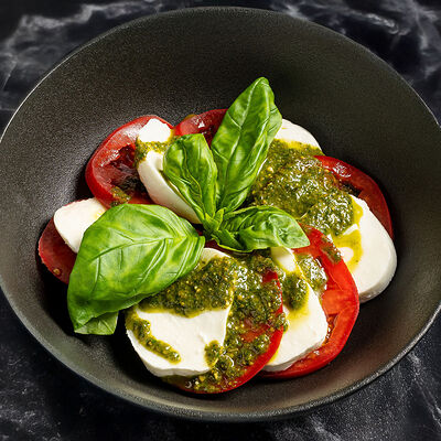 Капрезе в Picasso по цене 1120 ₽