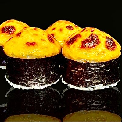 Запеченный ролл Ронин в Hot Pizza по цене 570 ₽