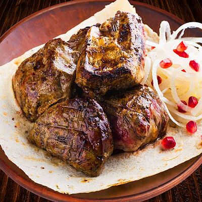 Печень телячья в сеточке ягнячьей в Бо-Бо по цене 840 ₽