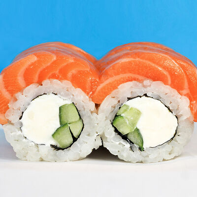 Филадельфия классика в Русалочка любит суши по цене 800 ₽