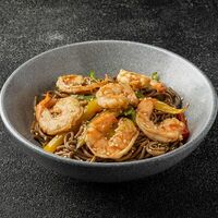 Лапша гречневая с креветками в Роллофф