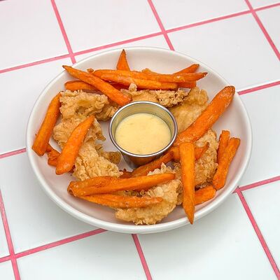 Мини стрипсы с бататом фри в Eggsellent по цене 590 ₽