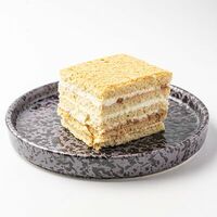 Медовик карамель-орех в Финнеганс