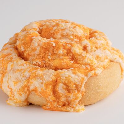 Булочка с ветчиной и сыром в Love Buns по цене 299 ₽
