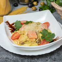 Феттуччине А ля Сальмоне в Оазис вкуса