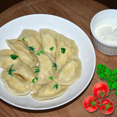 Вареники с картофелем и жареным лукомв Пельменная №1 по цене 270 ₽